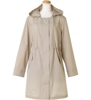 Ladies Raincoat without collar in Beige